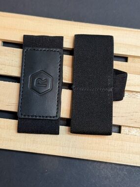 RIDGE WALLET | MIDNIGHT BLACK LEATHER CASH STRAP + MAIN WALLET BAND
